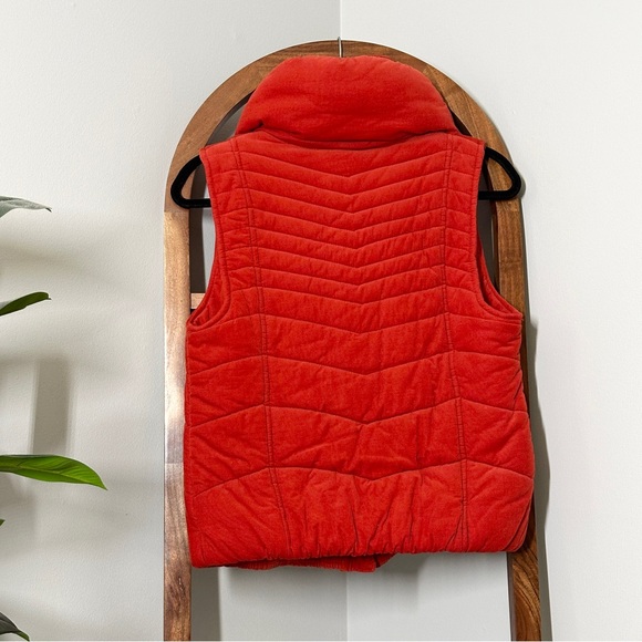 Anthropologie SMALL Red Corduroy Daughters Of The Liberation Zip Puff Vest - Picture 4 of 10